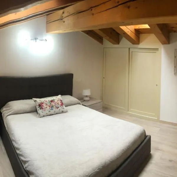 Stanza privata con bagno Contrada Covile, hotel in Bosco Chiesanuova