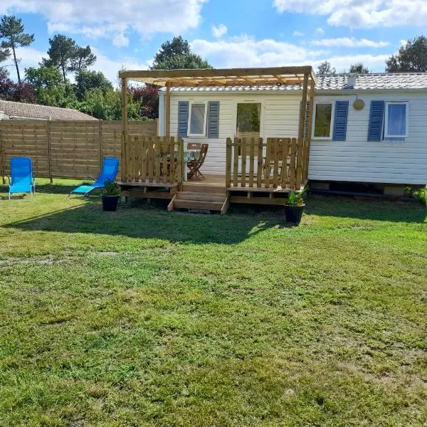 mobil-home sur terrain privatif jean-mi et flo – hotel w mieście Vendays-Montalivet