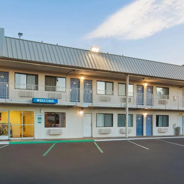Motel 6-Woodland, CA Sacramento Airport, viešbutis mieste Vudlendas