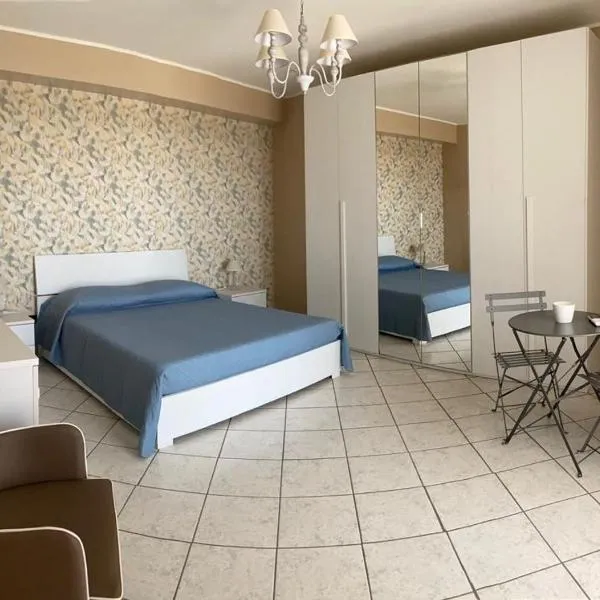 Augustali Momenti Apartment, hotel v destinaci Centuripe