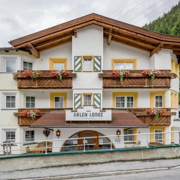 Arlen Lodge Hotel, hotel en Schnann