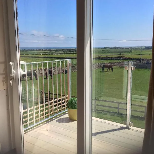 Springwood Room Only Accommodation, hotel in Seahouses
