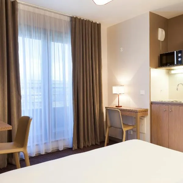 Nehô Suites Porte de Genève, hotel en Annemasse