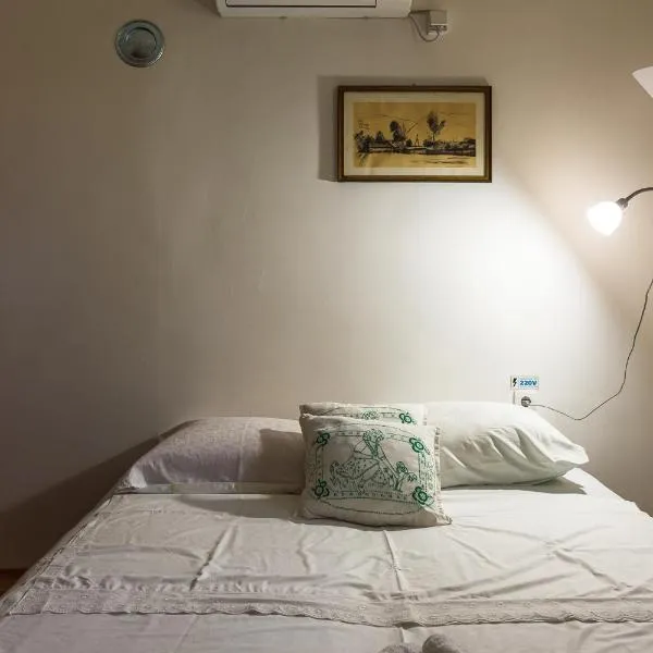 Apartment & Rooms Aleksandar, מלון בVinci