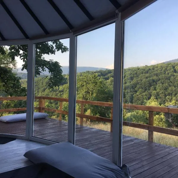 Глемпінг luxury, hotel v destinaci Lypovets