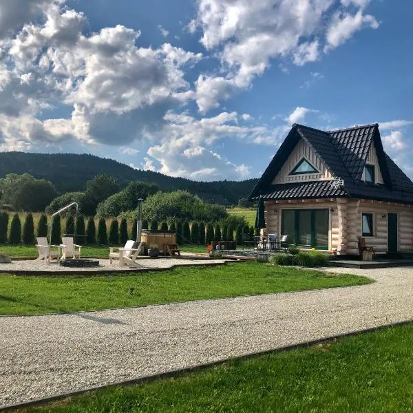 Bystry domek w Beskidach przy szlaku na Babią Górę: Podsarnie şehrinde bir otel