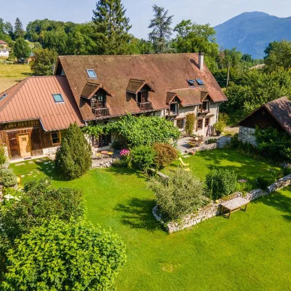 Maison d'hôtes La Bageatière - Lac d'Aiguebelette，Lepin-le-Lac的飯店