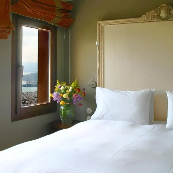Archontika Karamarlis – hotel w mieście Makrinítsa