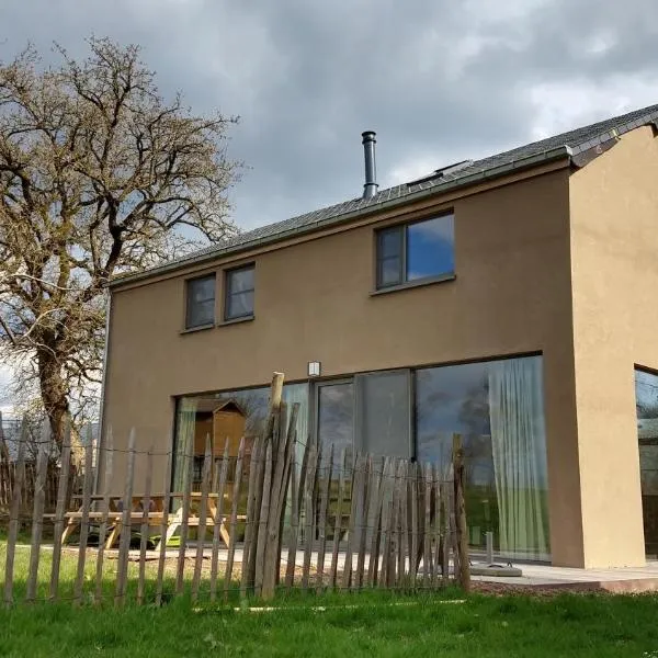 Ardennature vakantiehuizen met privé-sauna, hotel in La Roche-en-Ardenne
