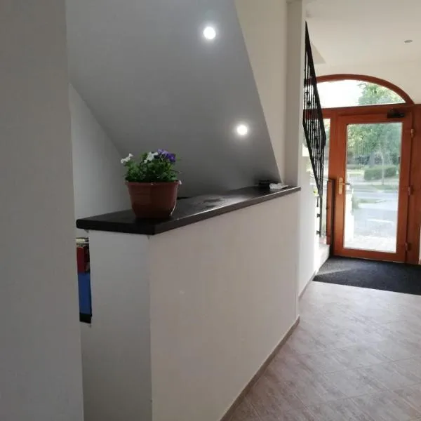 Penzion a wellness - JILAN, Náves Svobody 39, Olomouc、オロモウツのホテル