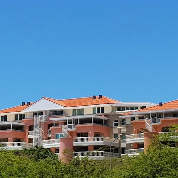 Fabulous ocean view on 5 min walking distance from CUR Northsea Jazz Festival, hotel v destinaci Willemstad