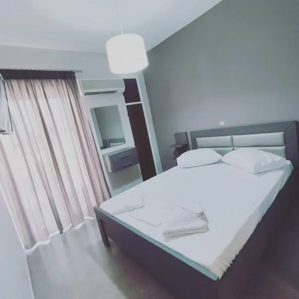 VASO'S APARTMENTS, hotel v destinaci Tolo