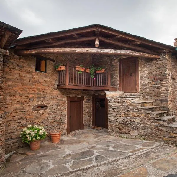 CASA XAYMACA, hotel in Samos