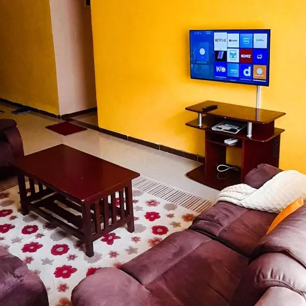 Essy's Furnished Homes Nakuru with pool & GYM, hotel in Athinai