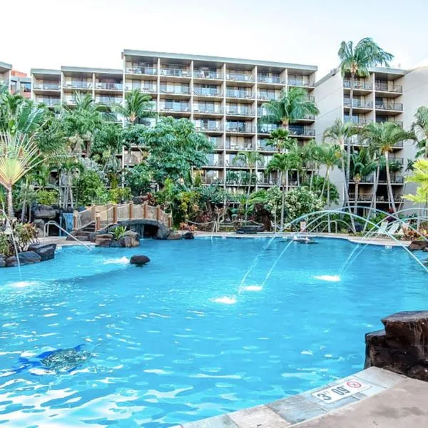 OCEAN VIEW condo with private balcony on 4th floor, hotel in Lahaina