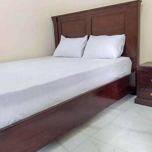 RedDoorz Syariah near Exit Tol Pemalang, hotel v destinaci Comal