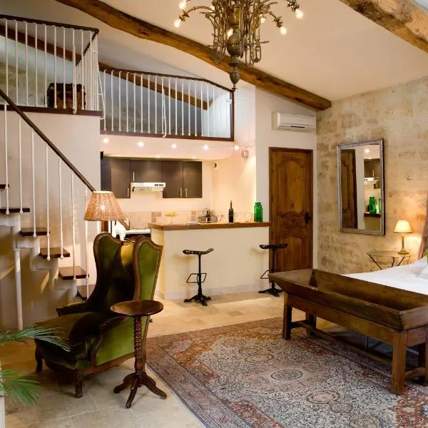 Château Latour Segur Suites & Spa, hotel a Lussac