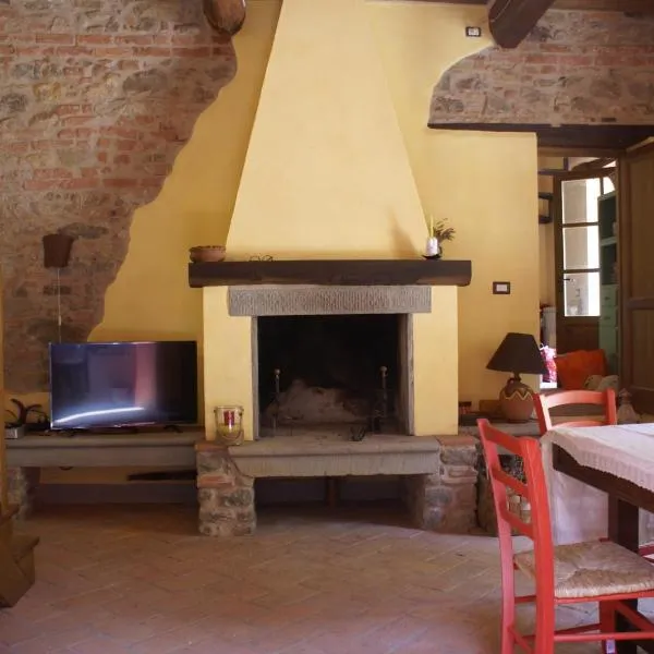 Tradizione Toscana ristrutturata nel 2021, hotel in Barga