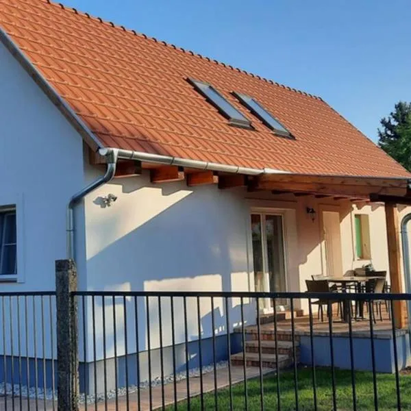 Andrea nyaralóház, hotel v destinaci Kővágóörs