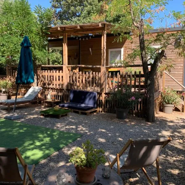le clos du bonheur, hotel v destinaci Le Pradet