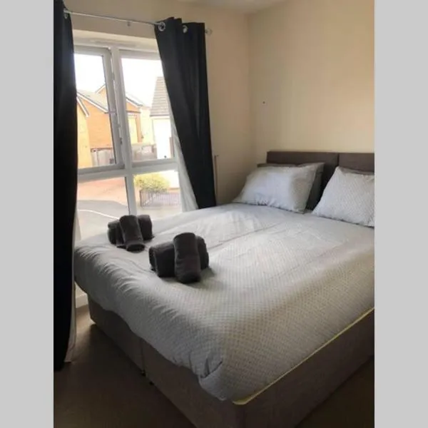 Dudley House **Staycation & Contractors** Sleeps 7, hotel en Tipton