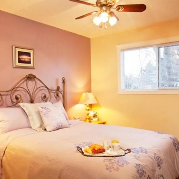 Wild Rose Bed & Breakfast, hotel in Saskatoon