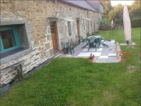 Cottage - Sleeps 4 with Log Burner & Pet Friendly、Kérienのホテル
