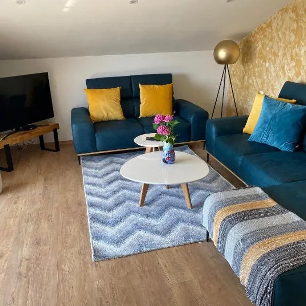 Viesnīca ANDREA, Premium three bedroom apartment, entire floor pilsētā Kastava