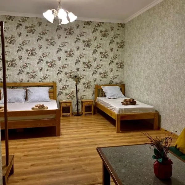 Guest House - Avlabari, hotel in Tbilisi City