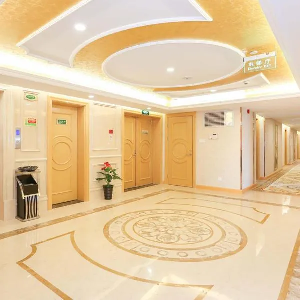 Vienna Hotel Hangzhou Xiaoshan Airport, hotel v destinaci K'an-shan-chen