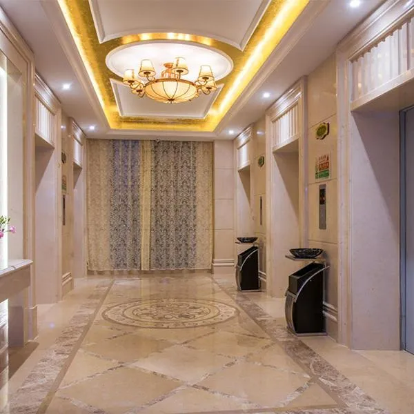 Vienna International Hotel Shenzhen Qianhai, hotel v destinaci Šen-čen