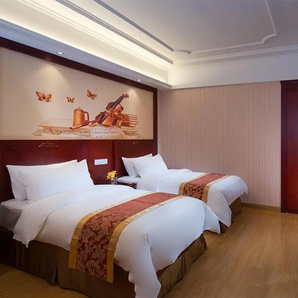 Vienna Hotel Shenzhen Exhibitian Center 2nd, hotel i Shenzhen