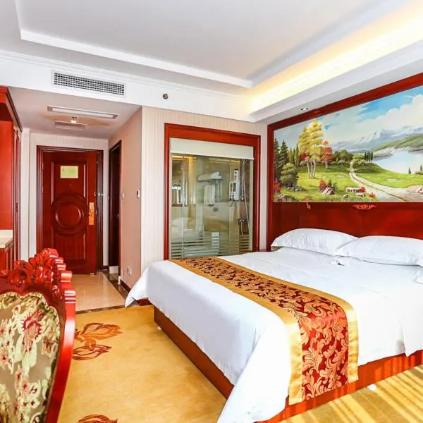 Vienna International Hotel Shanghai Fengxian Nanqiao、Fengxianのホテル