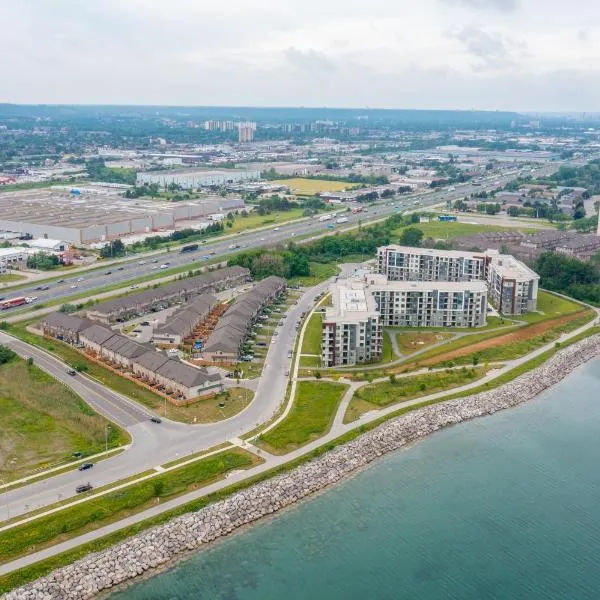 Modern Hamilton Homes Lake Ontario Shore by GLOBALSTAY, hotel din Grimsby