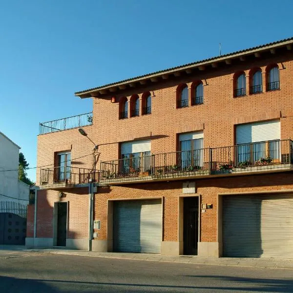 Agroturisme Cal Jeroni, hotel v destinaci Avinyonet