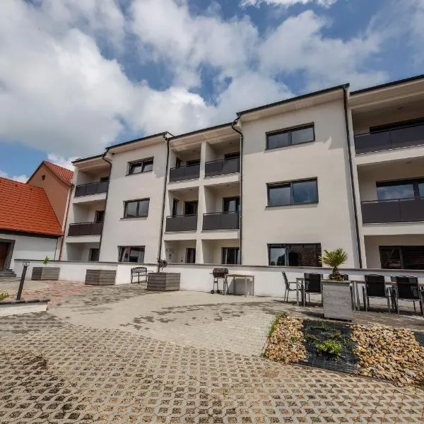 Apartmány Grasel, hotel in Chvalatice