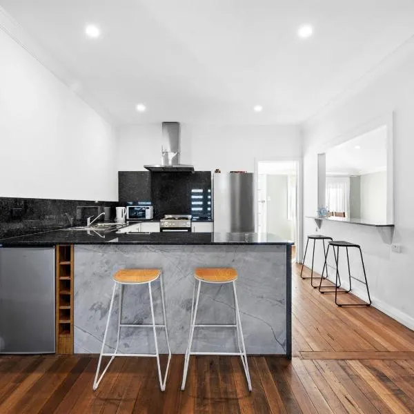 Salty Sea Cottage, hotel in Narooma