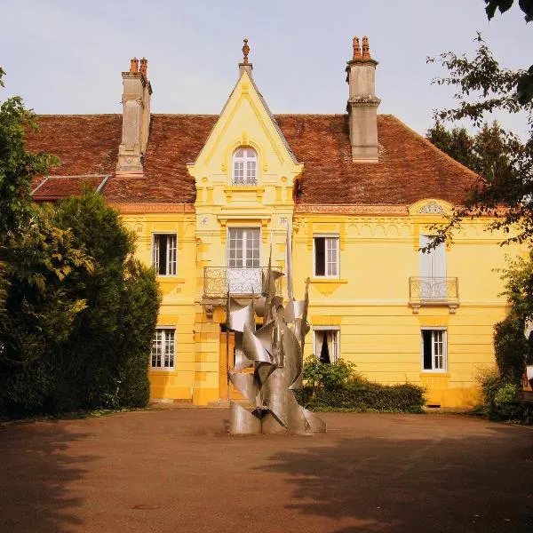 Villa des Capucins, hotel v destinaci Luxeuil-les-Bains