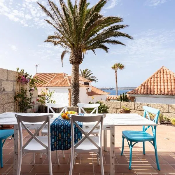 Casa Limon - Ocean View - BBQ - Garden - Terrace - Free Wifi - Child & Pet-Friendly - 2 bedrooms - 6 people, hotel di Poris de Abona