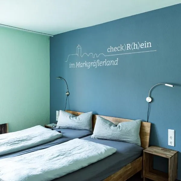 Hotel Check-Rhein - Self Check-in: Neuenburg am Rhein şehrinde bir otel