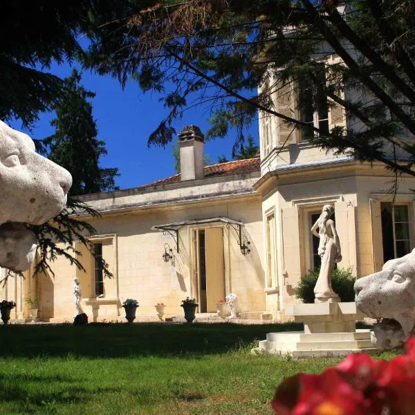 Château la Moune, hôtel à Montussan