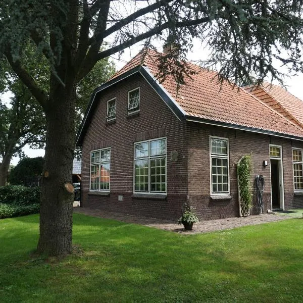 Zandhuizen에 위치한 호텔 Charmantbuiten