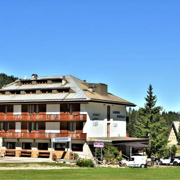 Hotel Cristallo, hotel en Stalle Comparetti