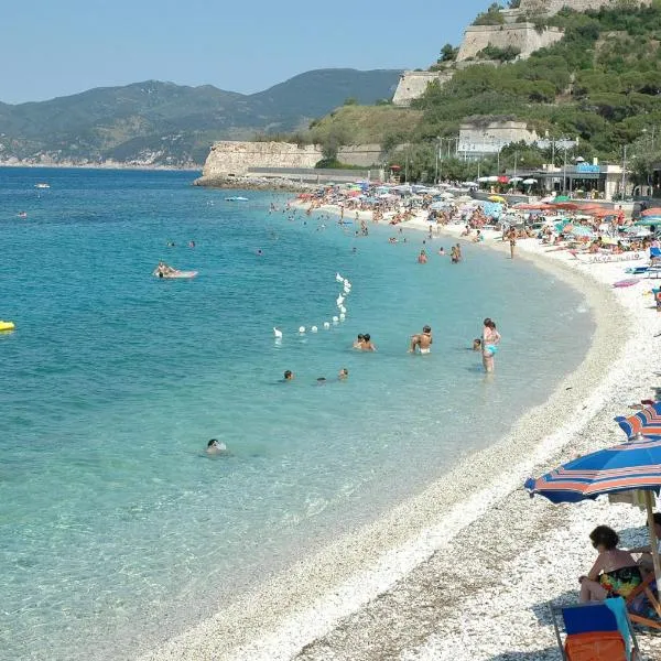 Hotel Crystal, hotel in Portoferraio