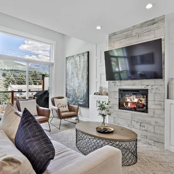 The Alpine Escape by Samsara Resort Top View Downtown 4BR & 3BTH, hotel di Canmore