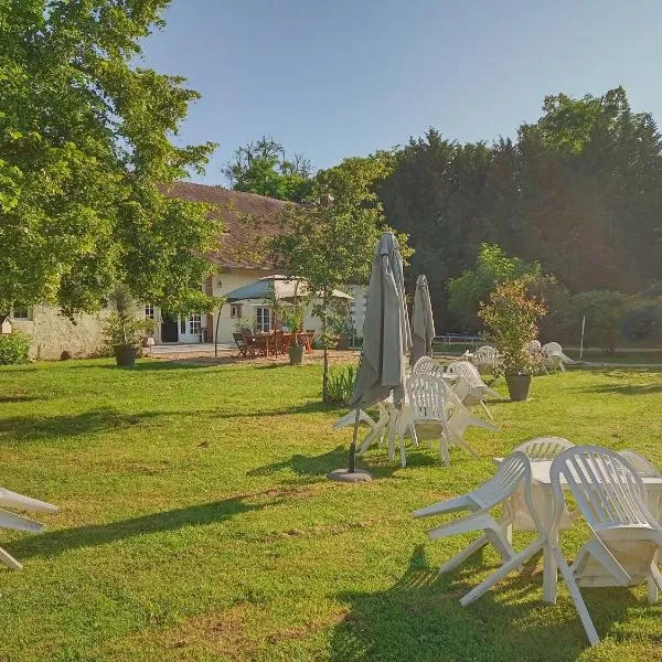 Le Domaine de JAUGY, hotel di Selles-Saint-Denis