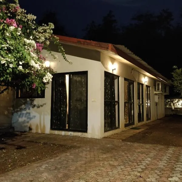 Chalet Casa Amor, Perfect home amidst tranquility, hotel u gradu Agashi