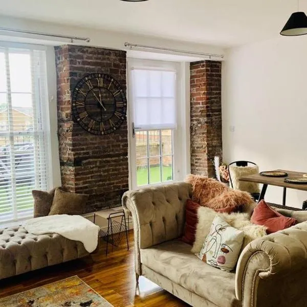 Luxury, centrally located 2 bed modern apartment, hotel in Great Yarmouth
