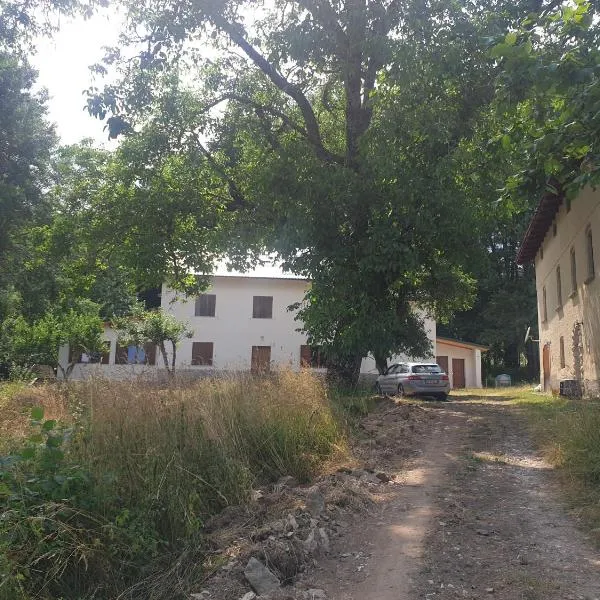 Agriresort Tenuta Ranieri, hotel u gradu Kamiljatelo Silano