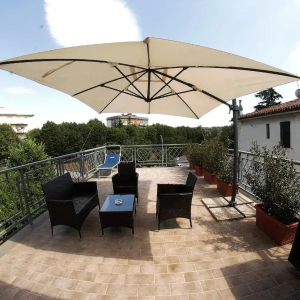 Rooms & Breakfast La Filigrana, hotel v destinaci Fabriano